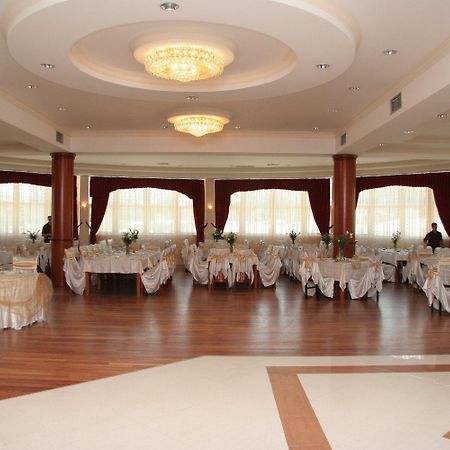 Hotel Feni Kavadarci Ngoại thất bức ảnh