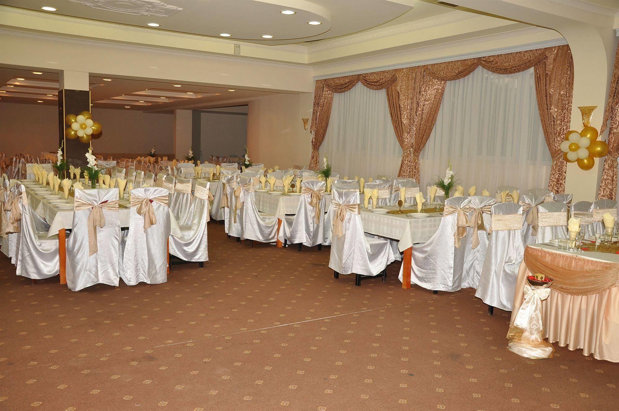 Hotel Feni Kavadarci Ngoại thất bức ảnh