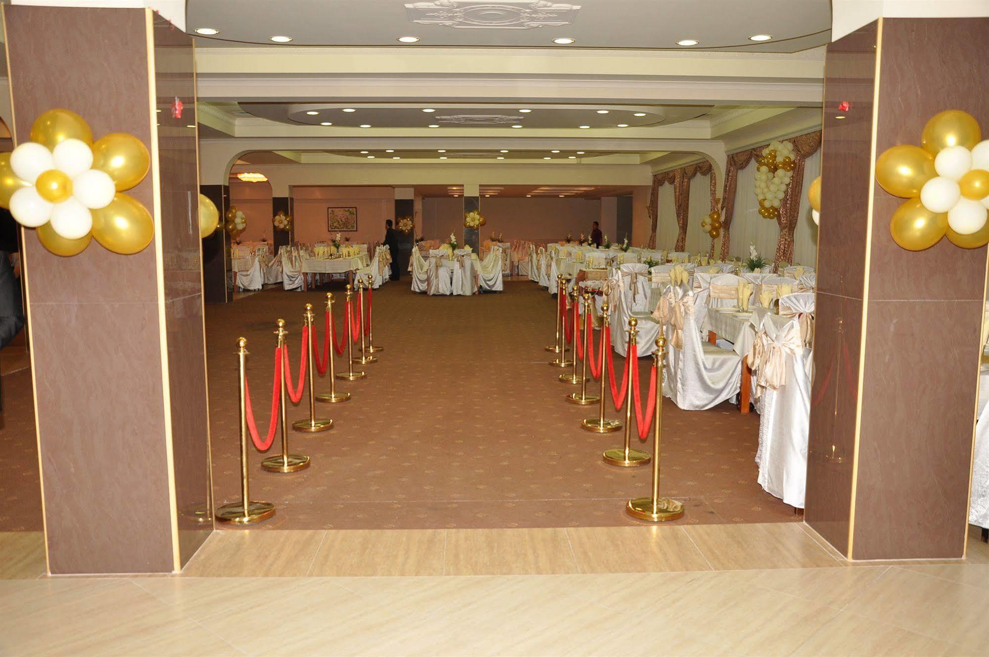 Hotel Feni Kavadarci Ngoại thất bức ảnh